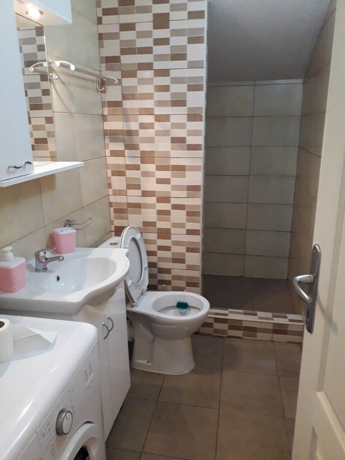 Apartmani Viza Рисан Екстериор снимка